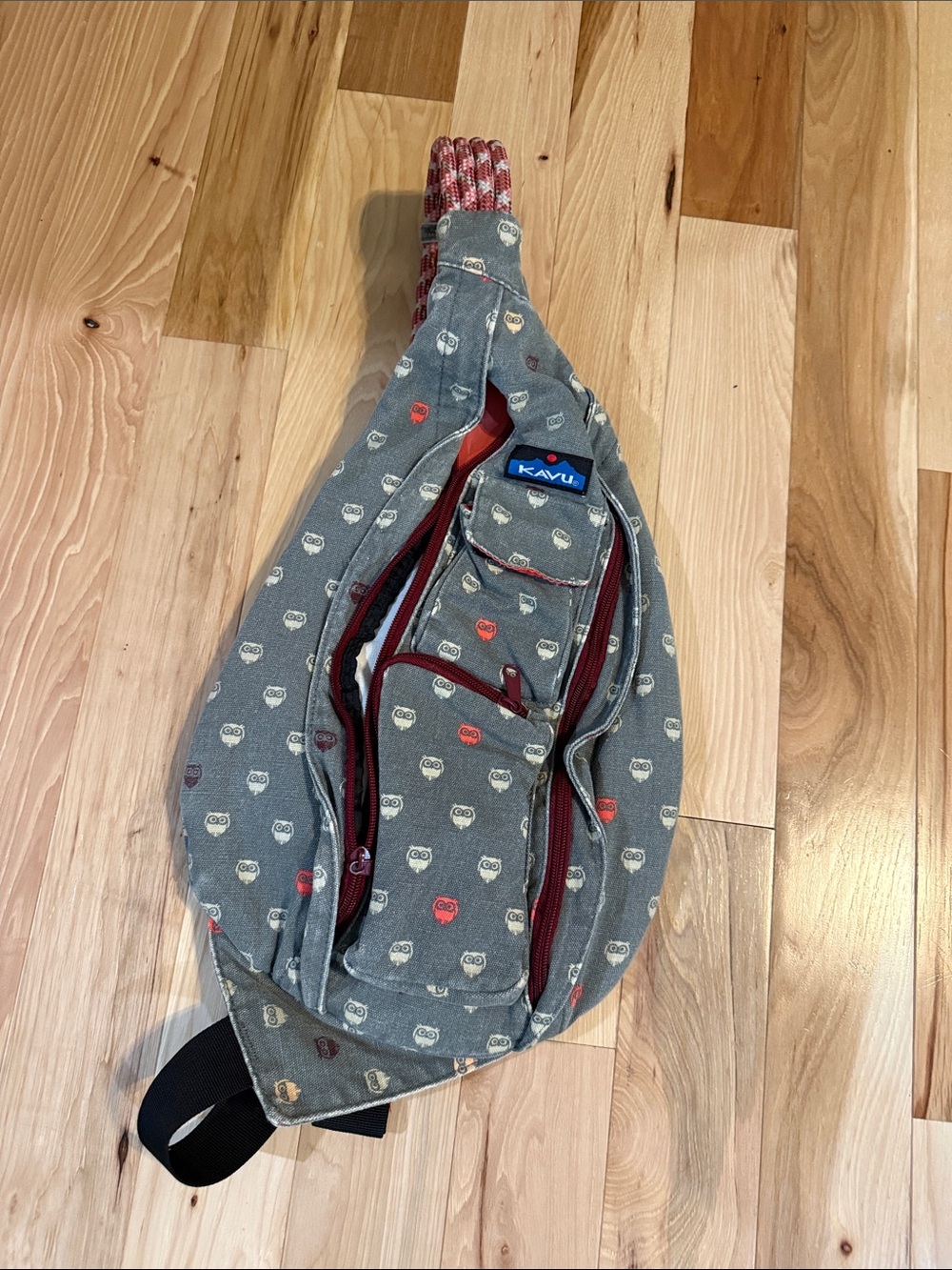 Kavu Gray Owl-Print Sling Bag with Red Trim